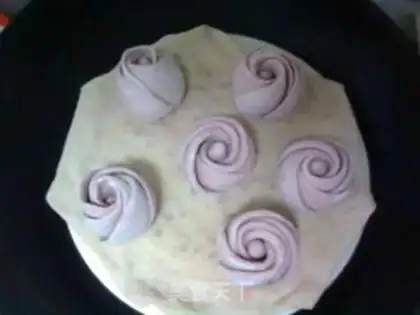 Make Mulberry rose steamed buns step 14