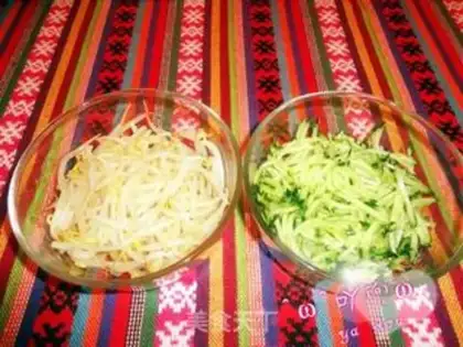 Make noodles with bean step 0