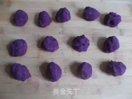 Make Purple potato cheese balls step 5
