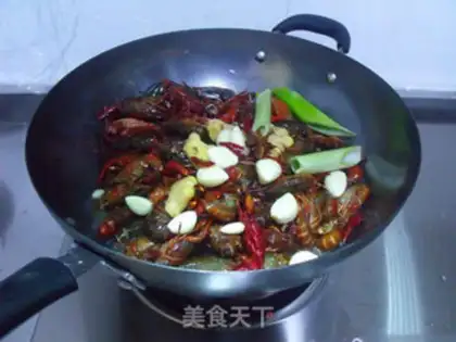 Make spicy crayfish step 6
