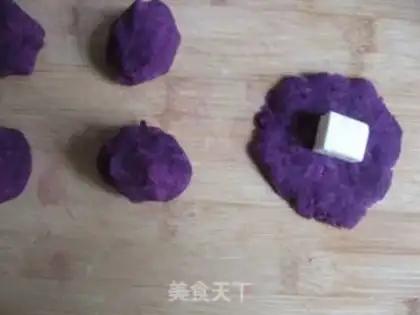 Make Purple potato cheese balls step 7