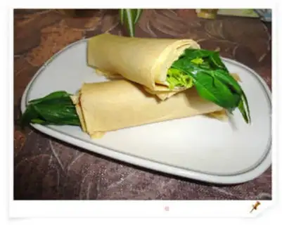 Make Toon roll pancakes step 5