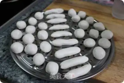 Make Cooking dumplings with cabbage step 4