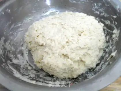 Make Crispy and chopped green onion cake step 5