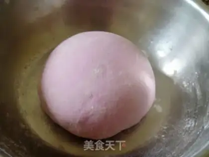 Make Purple sweet potato rose steamed buns step 6