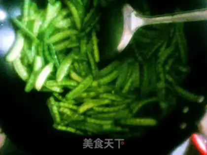 Make stir-fried peas step 5