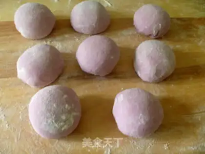 Make Purple sweet potato rose steamed buns step 7