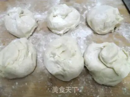 Make Crispy and chopped green onion cake step 9