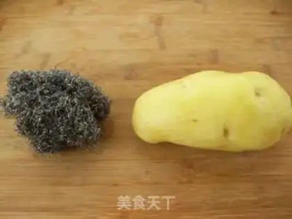 Make Stir hot and sour shredded potatoes step 2