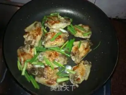 Make Pan-fried chicken fin with pepper salt step 9