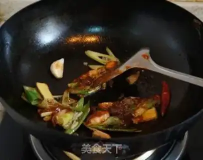 Make Half-gluten and half-meat beef noodles step 4