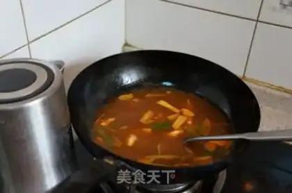 Make Half-gluten and half-meat beef noodles step 5