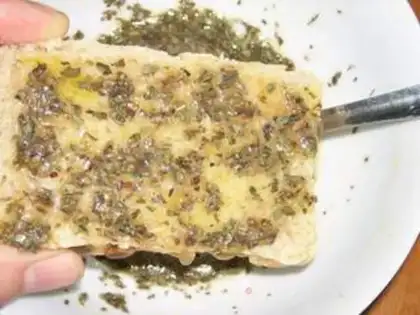 Make Pan-fried Basil Bread step 2