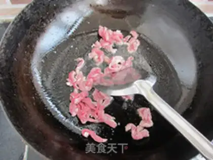 Make Chinese cabbage and shredded pork noodles step 4