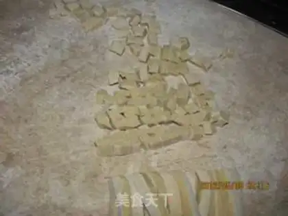 Make Fresh shrimp and cat ears step 4