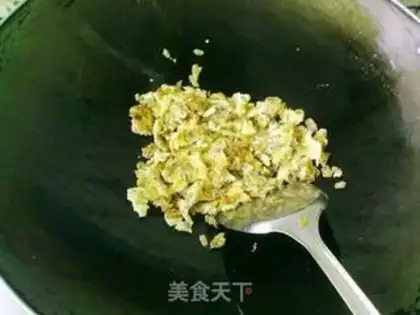 Make Scrambled eggs with preserved vegetables step 6