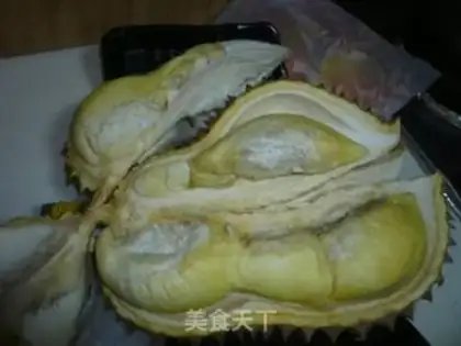 Make durian crisp step 0