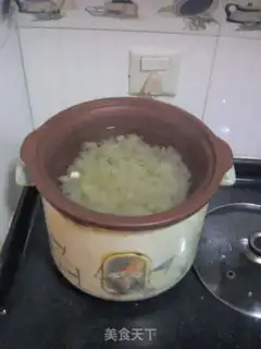 Make Tremella, red dates and wolfberry soup step 3