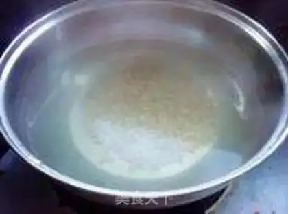 Make Red dates and chestnut porridge step 3