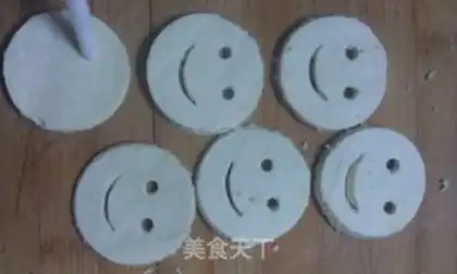 Make Smiley Toon Burger step 7