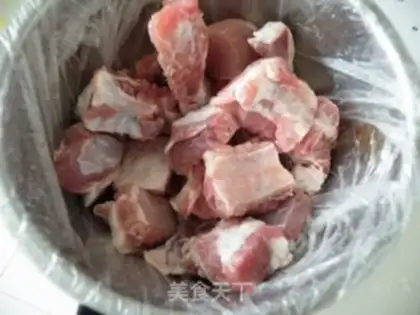 Make Black bean fried golden melon ribs step 0