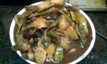 Make Home-cooked braised beans step 2