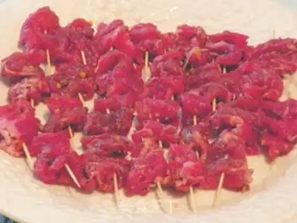 Make Toothpick beef kebabs step 1
