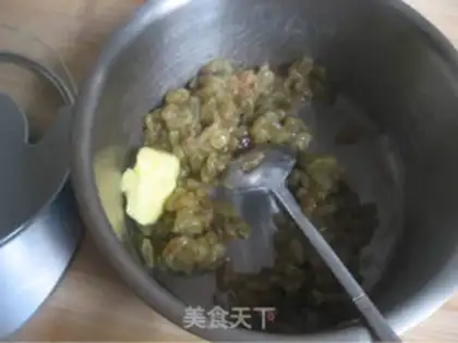 Make meringue grape pie step 7
