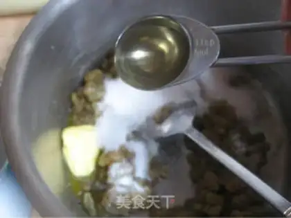 Make meringue grape pie step 10