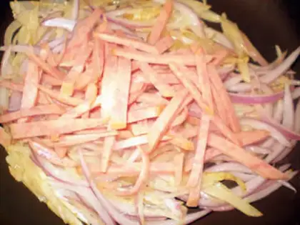 Make Vegetable egg roll step 4