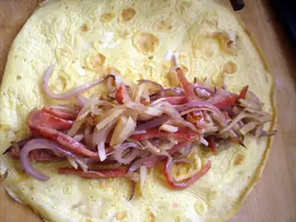 Make Vegetable egg roll step 5