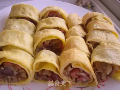Make Vegetable egg roll step 7
