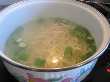 Make Seafood okra udon noodles step 3