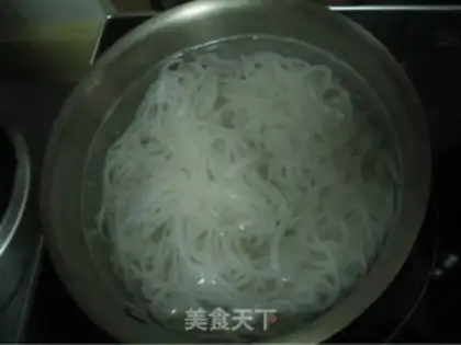 Make Fried rice with three delicacies step 0
