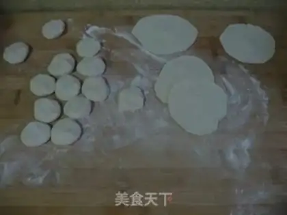 Make Cucumber and egg vegetarian dumplings step 9