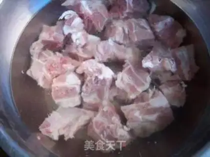 Make Stewed pork ribs soup step 0