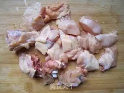 Make Bamboo shoots chicken soup step 3