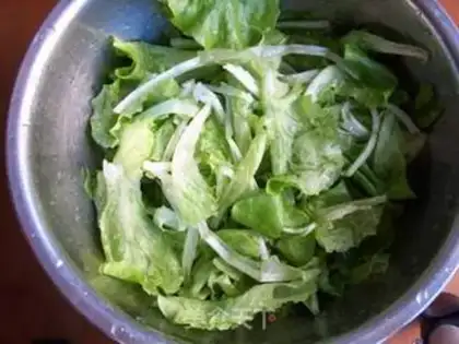Make Stewed pork ribs soup step 2