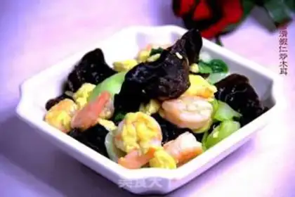 Make stir-fried fungus with shrimp with eggs step 8