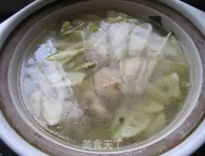 Make Bamboo shoots chicken soup step 7