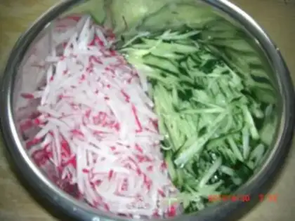 Make Shredded radish salad step 2