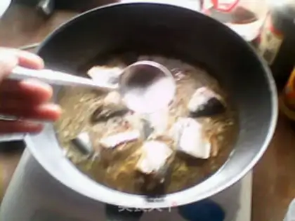 Make Braised Spanish mackerel step 2