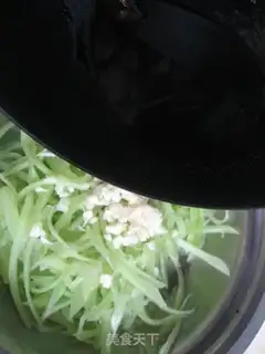 Make Fried shredded bamboo shoots step 5