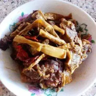 Make Roasted pork bones with dried bamboo shoots step 3