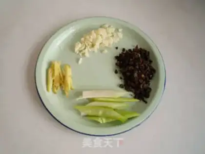 Make Steamed pork ribs with black bean sauce step 1