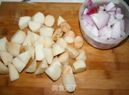 Make Curried beef with coconut milk step 2