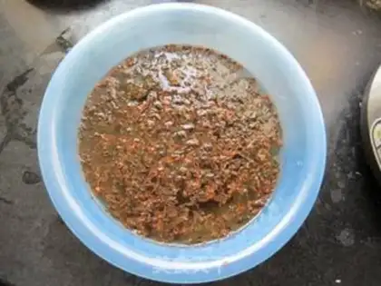 Make braised pork with dried plum vegetables step 1