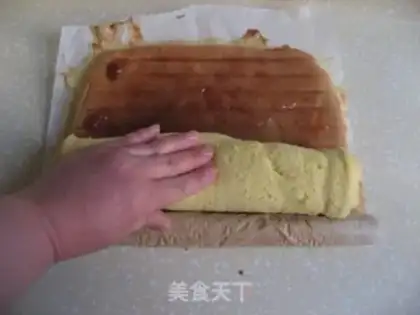 Make Vanilla jam cake roll step 5