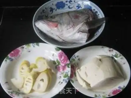 Make Spring bamboo shoots, tofu and perch head soup step 0