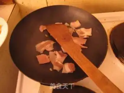 Make stir-fried bacon with fresh vegetables step 4
